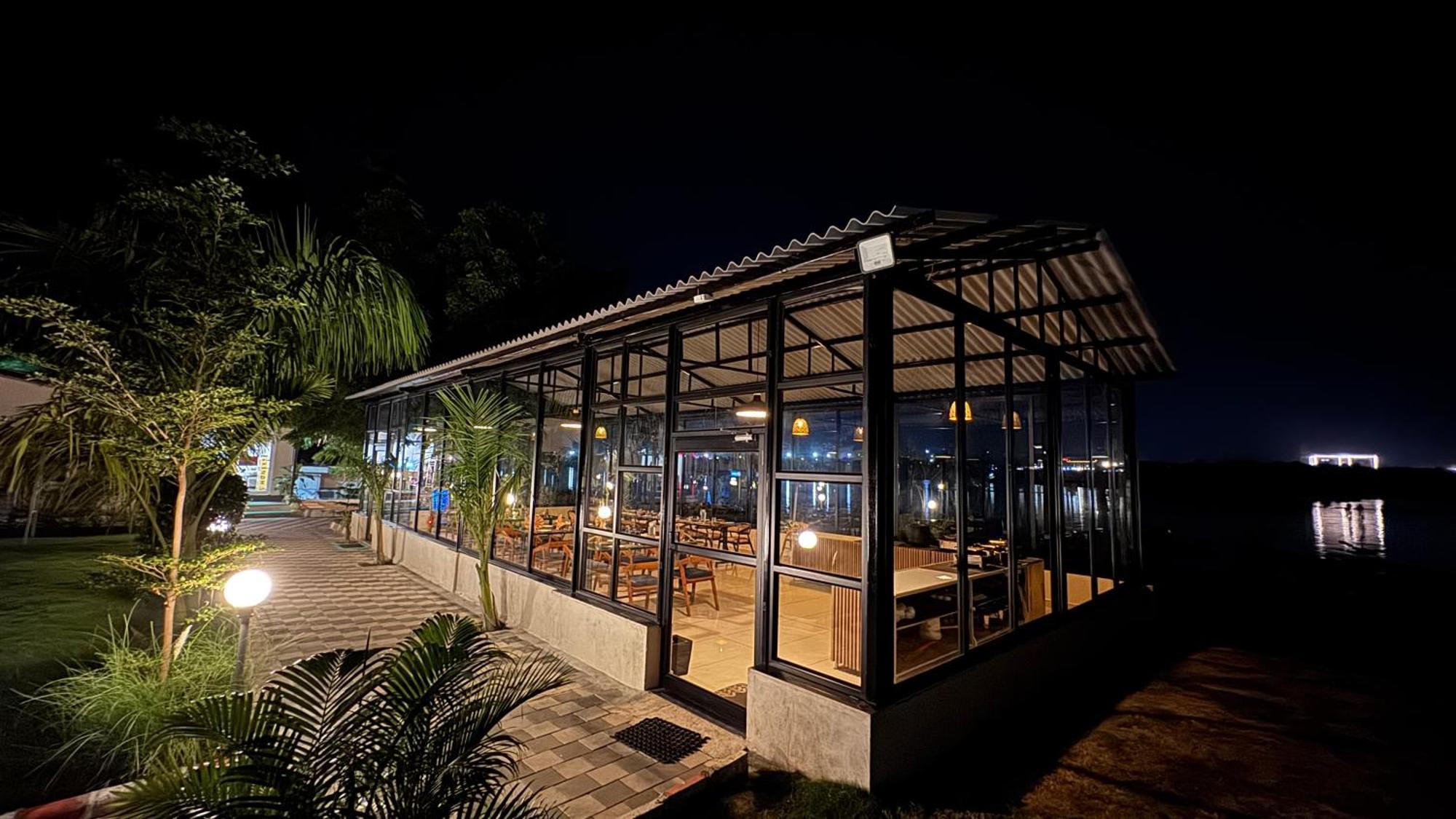 Riverview Tent Resort Kevadia Exterior photo