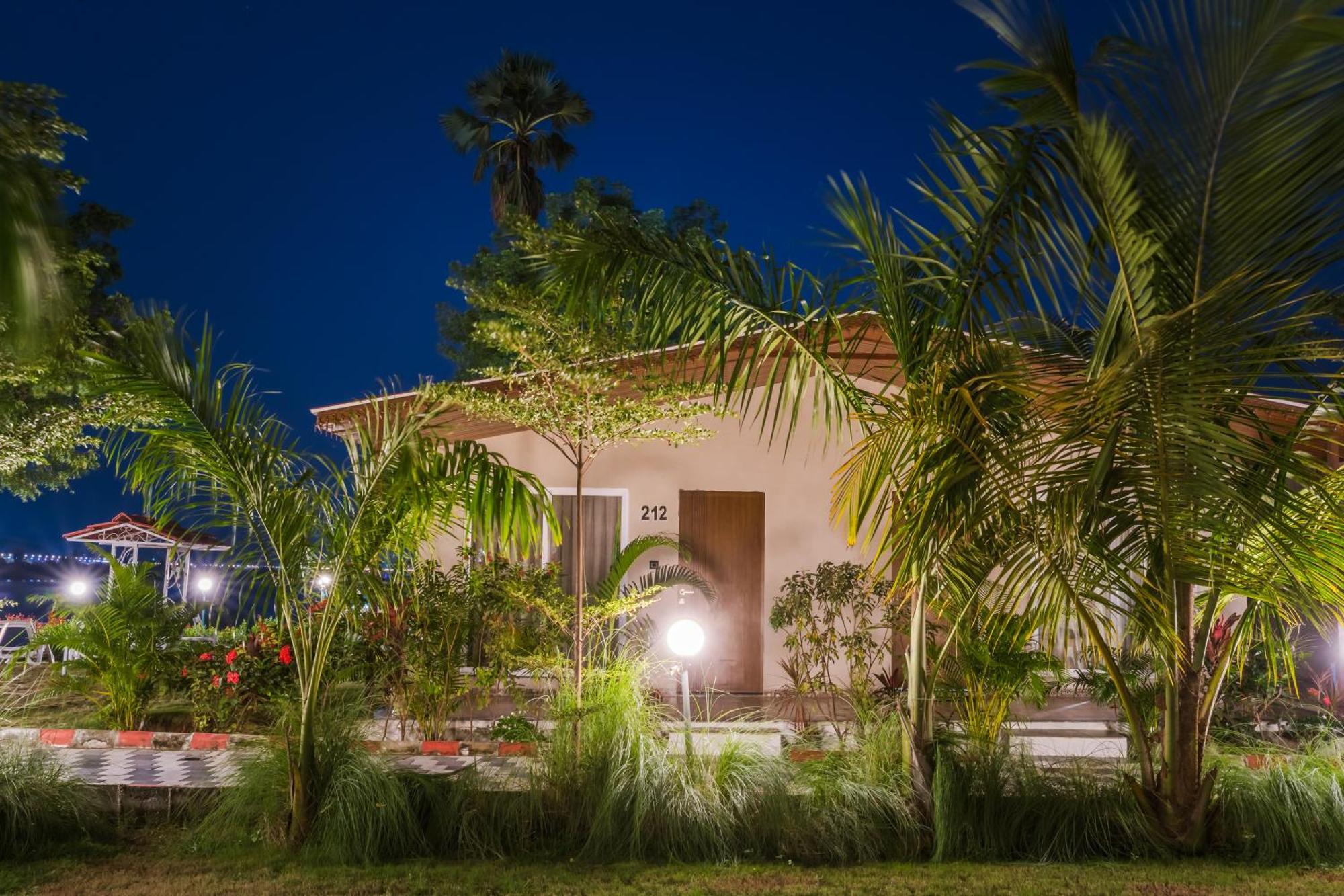 Riverview Tent Resort Kevadia Exterior photo