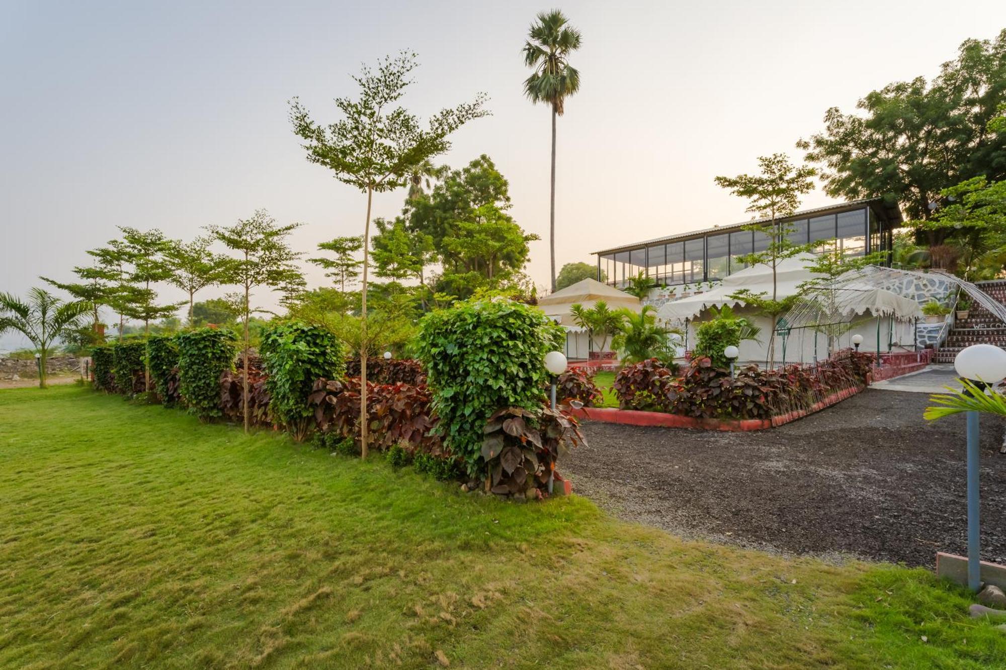 Riverview Tent Resort Kevadia Exterior photo